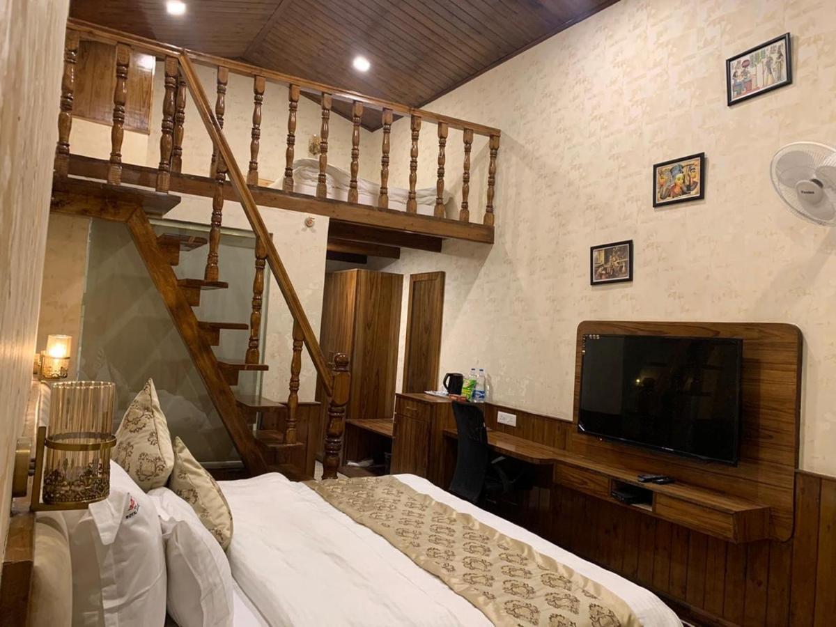 Royal Castle Hotel Kasol Bagian luar foto