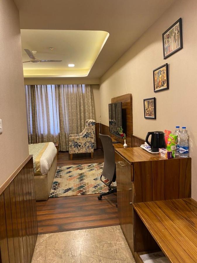 Royal Castle Hotel Kasol Bagian luar foto