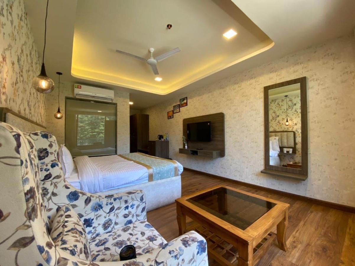 Royal Castle Hotel Kasol Bagian luar foto
